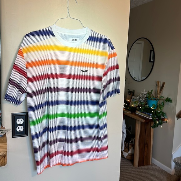 Palace 2022 T-Shirt - Picture 1 of 3